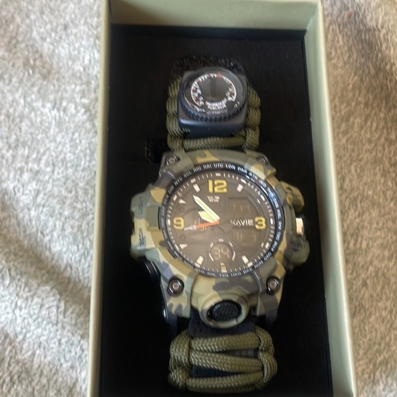 23-in-1 Survival Military Digital Watch, Mens Tactical Multi-Functional *NEW* - Picture 8 of 8